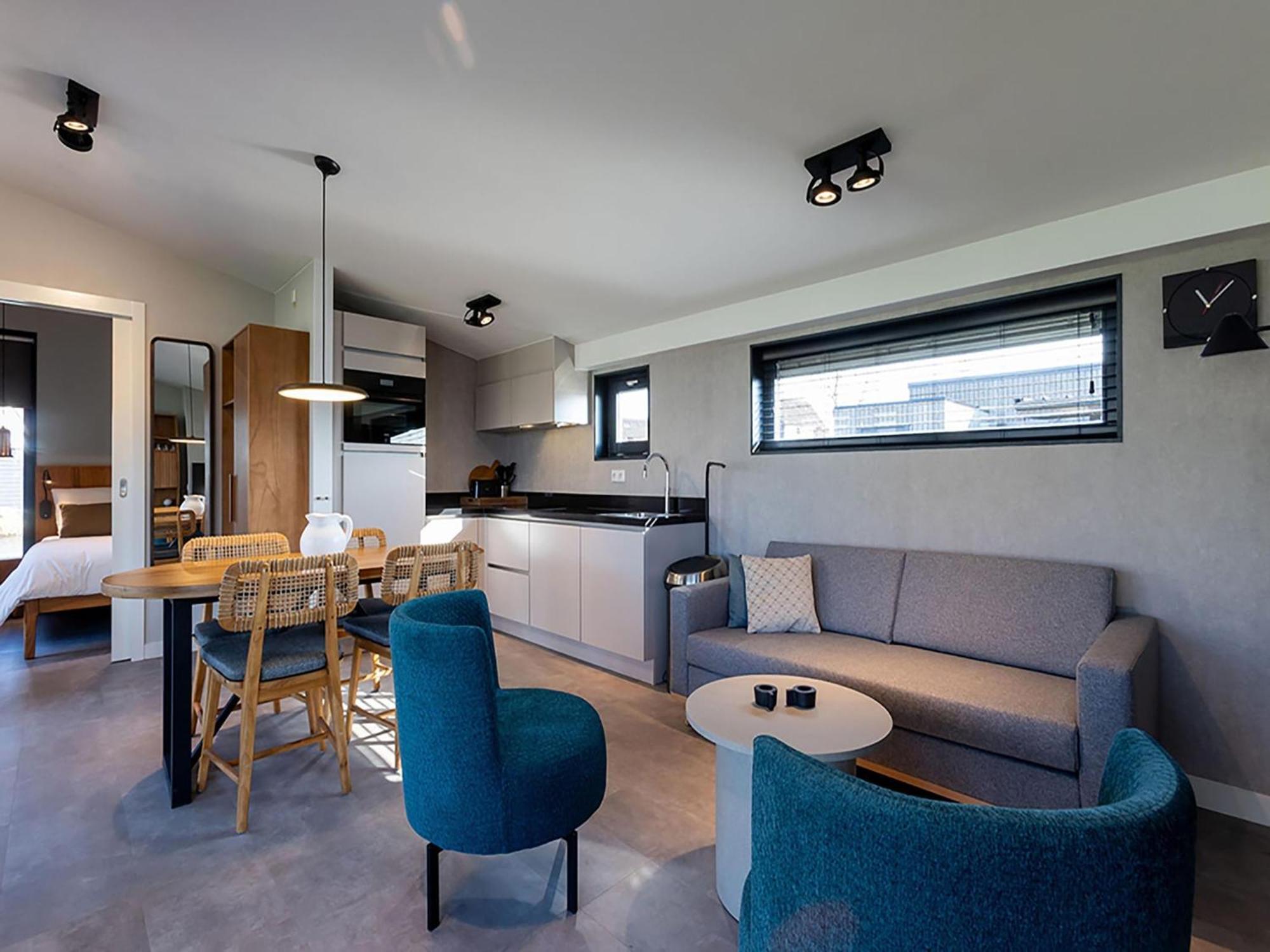 Luxury Docklodge On The Water Delfstrahuizen Exterior foto